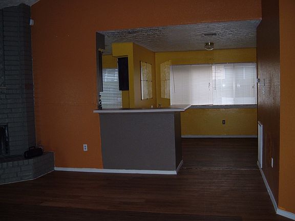 5th image of 3211 Honey Creek Dr