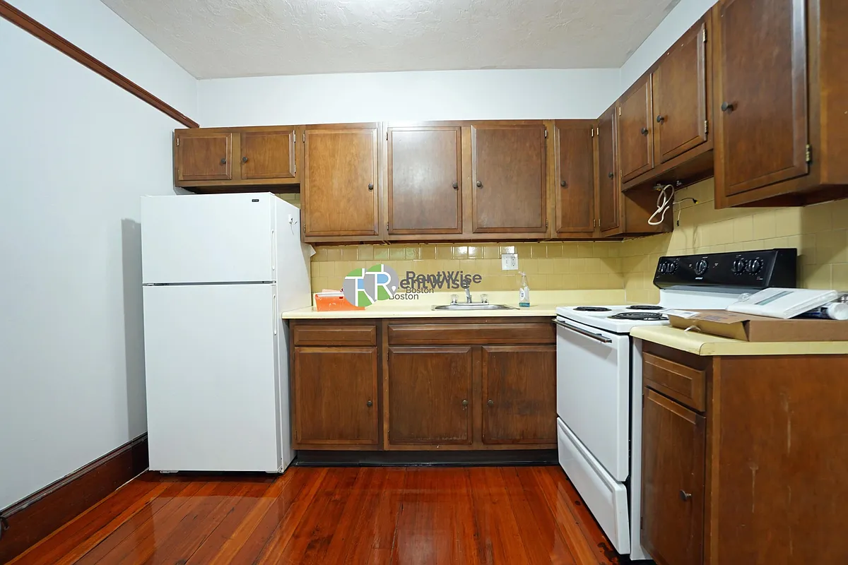 Building Photo - 264 Chestnut Hill Ave #4