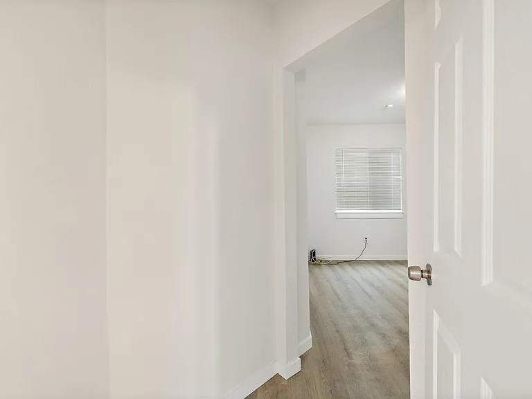2227 62nd Ave — Photo 13