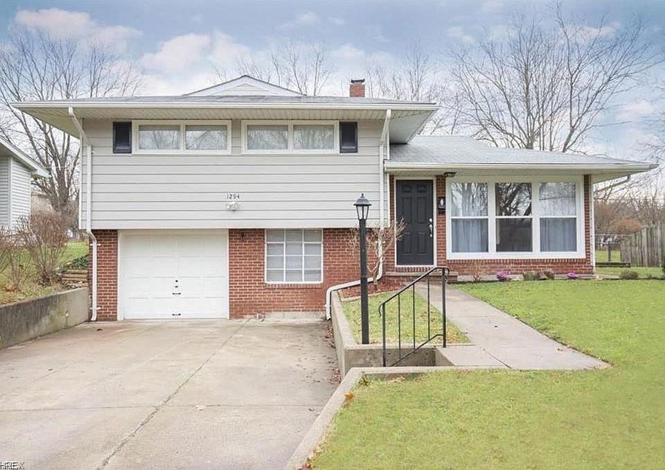 1st image of 1294 Carole Dr
