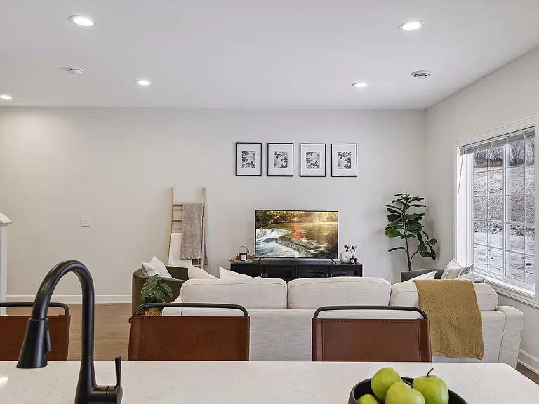 Dawes Place Townhomes — Photo 37