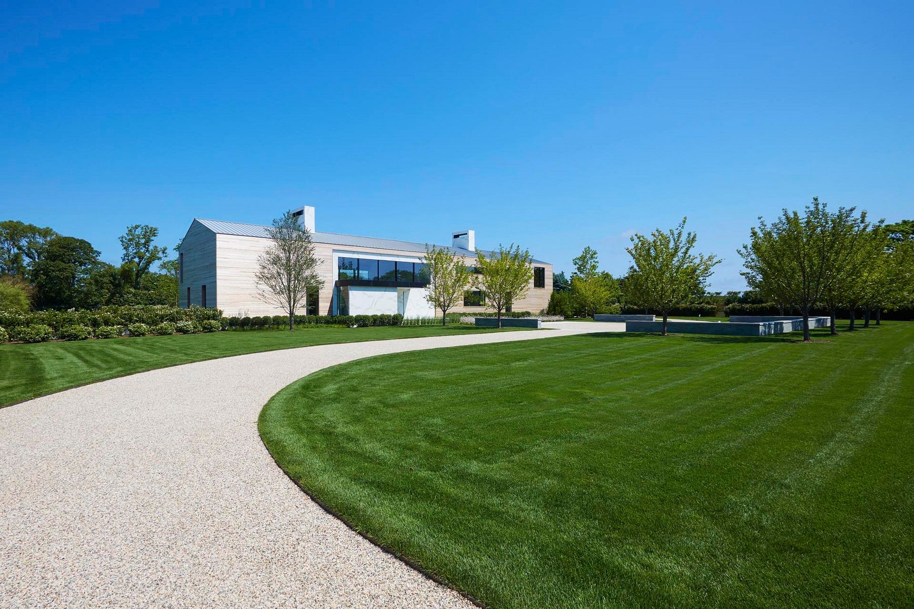 194 Quimby Ln, Bridgehampton, NY 11932 Out East