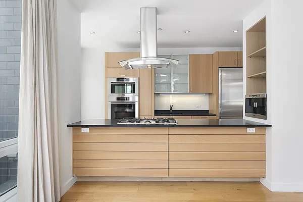 Rented by Compass | media 25