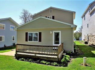 7559 Reger Ave, Manitou Beach, MI 49253