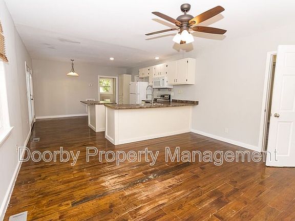 2nd image of 3498 Crompton St