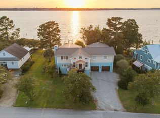 321 Riverside Drive, New Bern, NC 28560
