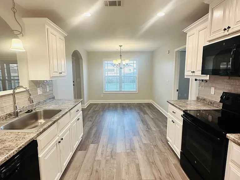 218 N Charity Ln — Photo 10