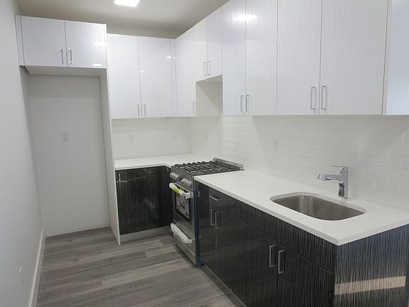 4th image of 428 Wythe Ave #5J