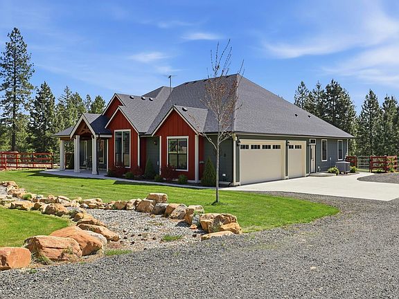 3rd image of 8802 W Benton Way