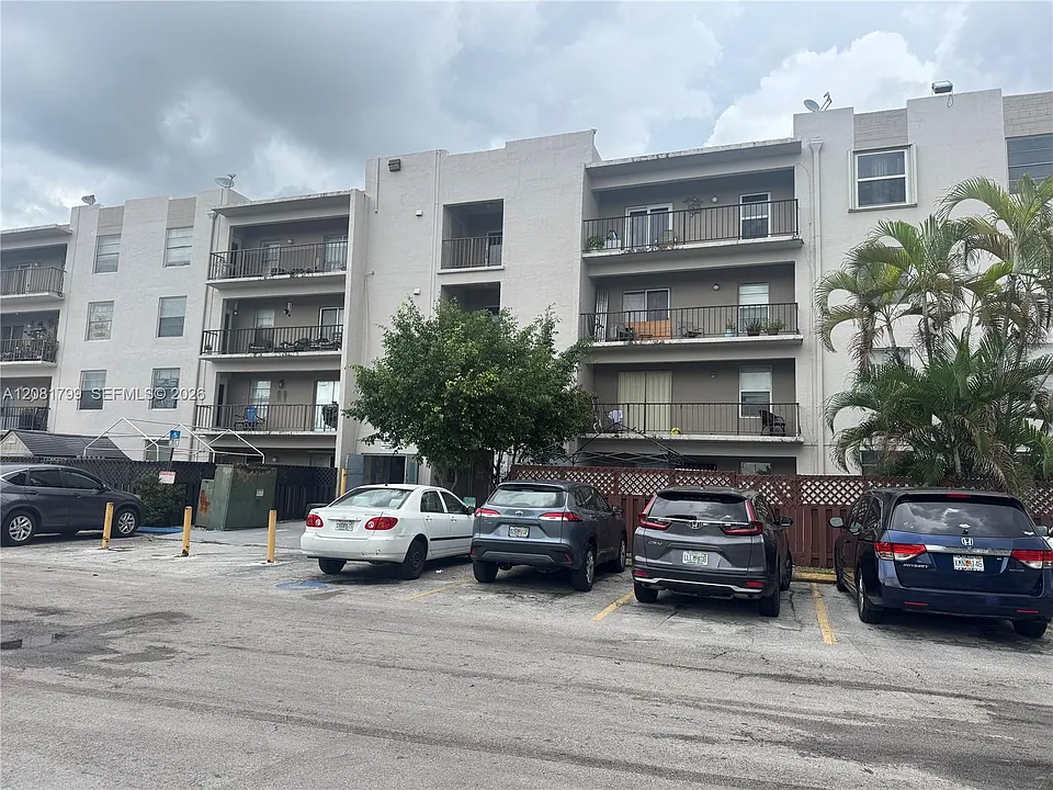 5755 W 20th Ave #201