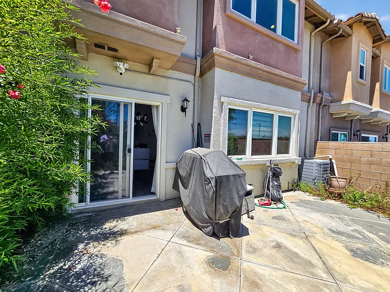 15343 Lotus Cir — Photo 24