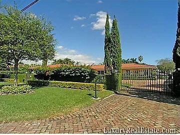 4th image of 5035 Orduna Dr