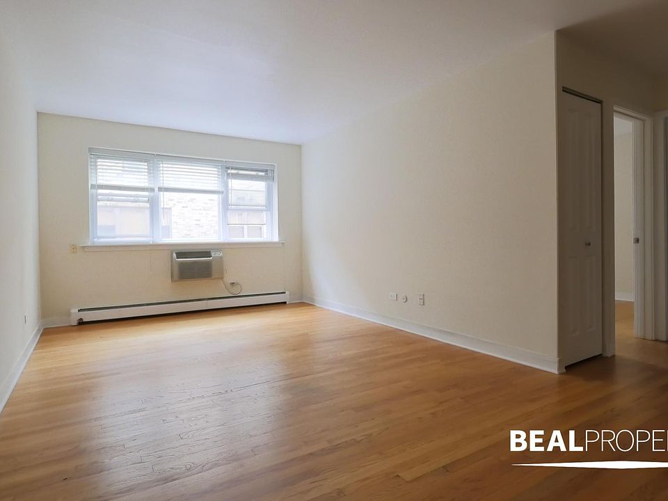 1st image of 625 W Wrightwood Ave APT 203