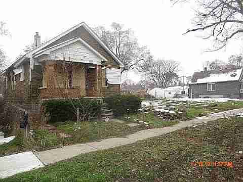 1715 E Nevada