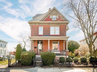 7013 Tulip St, Philadelphia, PA 19135