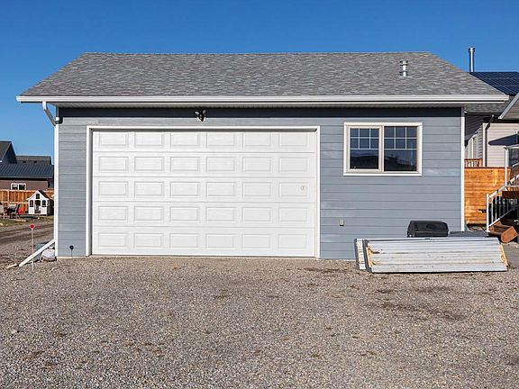 2nd image of 535 Highwood Dr
