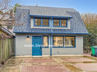 2317A NE Clackamas St, Portland, OR 97232