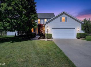 1369 Austin Ct, Perrysburg, OH 43551