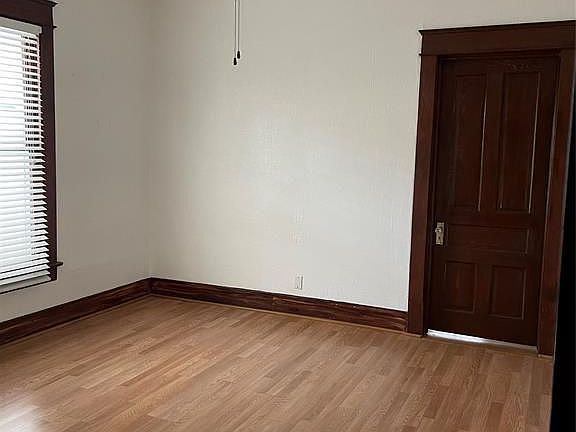 4th image of 616 Church St