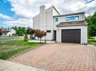 208 Community Cir, Old Bridge, NJ 08857