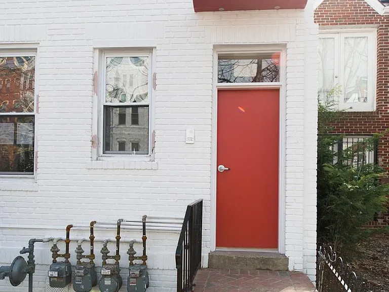 926 O St NW — Photo 15