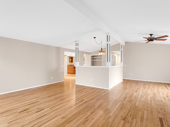 3rd image of 18174 60th Pl NE