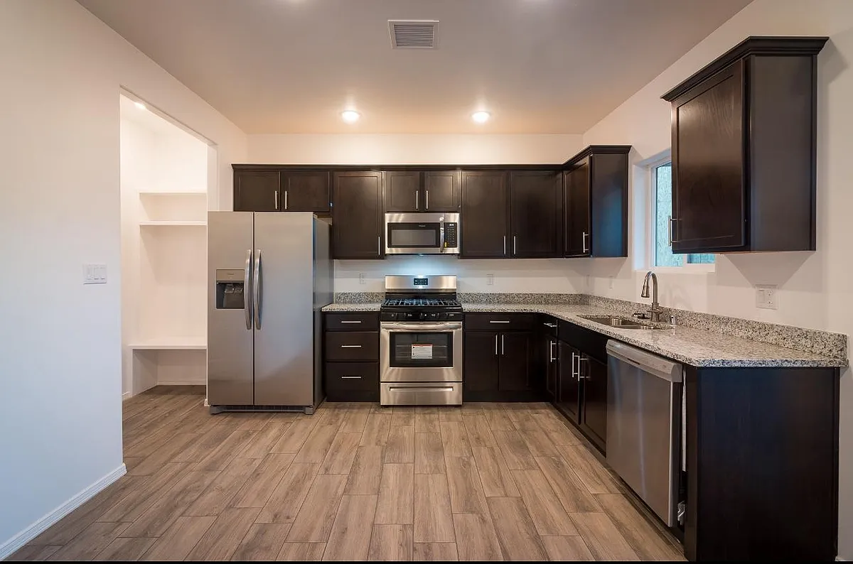 Building Photo - 6132 Clapton Pl
