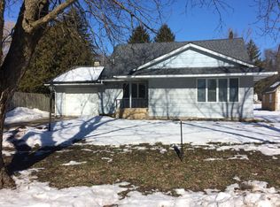 504 Bergen St NW, Adams, MN 55909