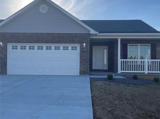 104 Redwood Ct #A, Park Hills, MO 63601