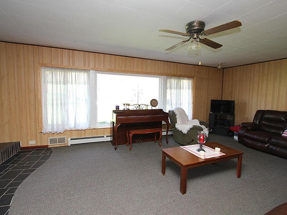 5th image of 330 Ann St
