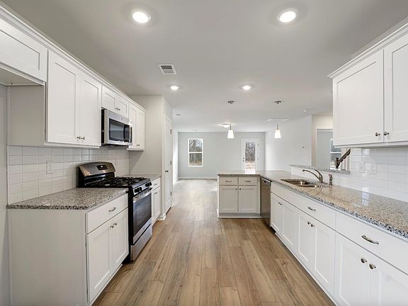 2nd image of 7078 Wingate Dr