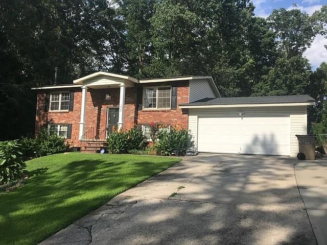 1st image of 1040 Dogwood Pl