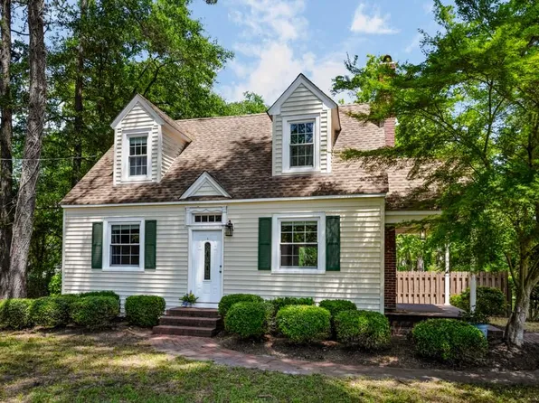 1312 Bells Mill Rd, Chesapeake, VA 23322