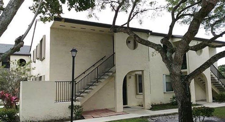 2nd image of 11350 Taft St