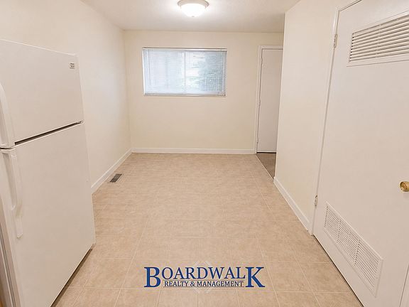 4th image of 4653 W Harman Dr #3700