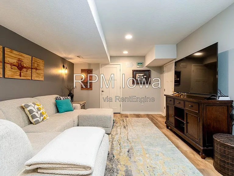 1651 SW Arlan Dr — Photo 16