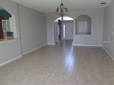 4th image of 3549 Beneraid St