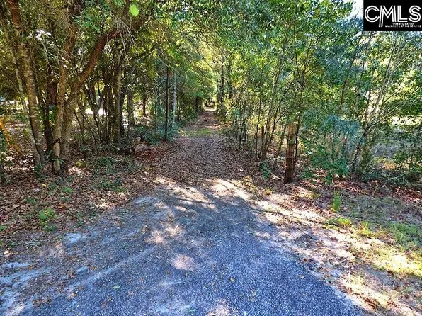 215 Precipice Rd, Camden, SC 29020