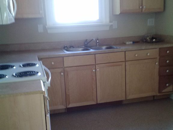 3rd image of 1308 Carlisle Ave