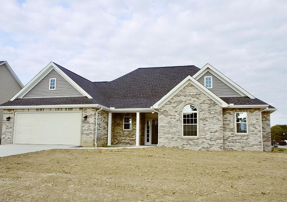 1st image of 10 Woodland Run