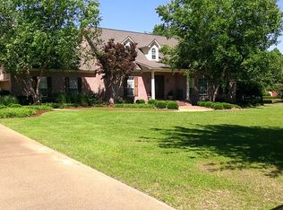 205 Griffis St, Philadelphia, MS 39350