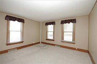 3rd image of 93 Webber St