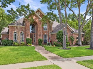303 Waterford Court, Out of Area, TX 76092