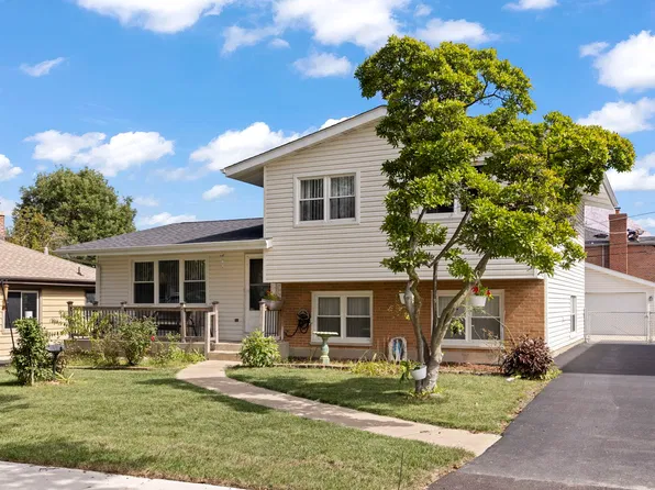 639 N Indiana St, Elmhurst, IL 60126