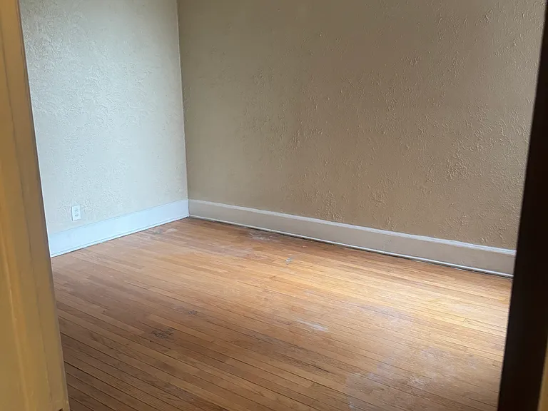 2545 Ford St #B8 — Photo 6