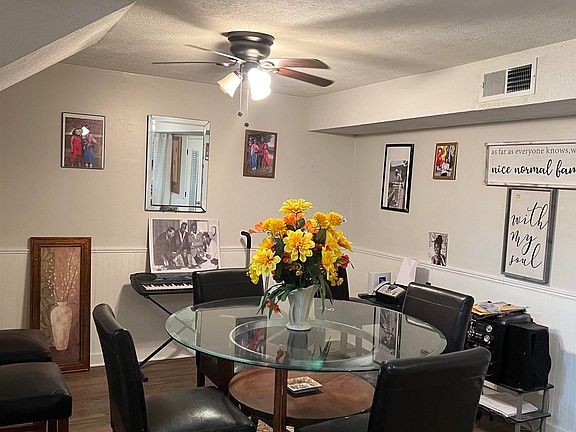 2nd image of 321 Saint John Rd