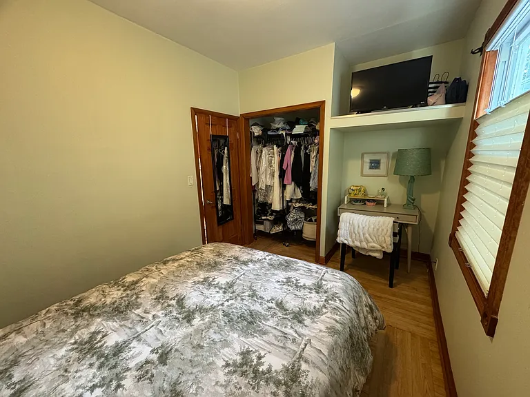 2447 N Bartlett Ave — Photo 15