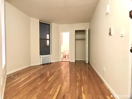 Rented by Sovereign Associates | media 8