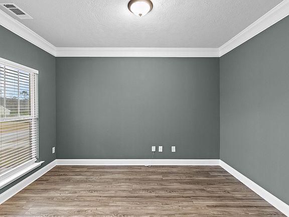 4th image of 4026 Cottingham Way