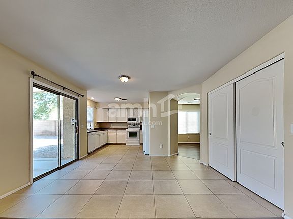 4th image of 2871 S 160th Ln